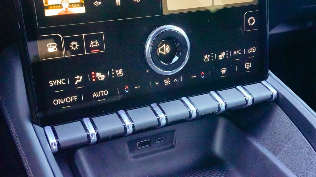 New 2026 GMC Terrain AT4 AWD/4WD image 16