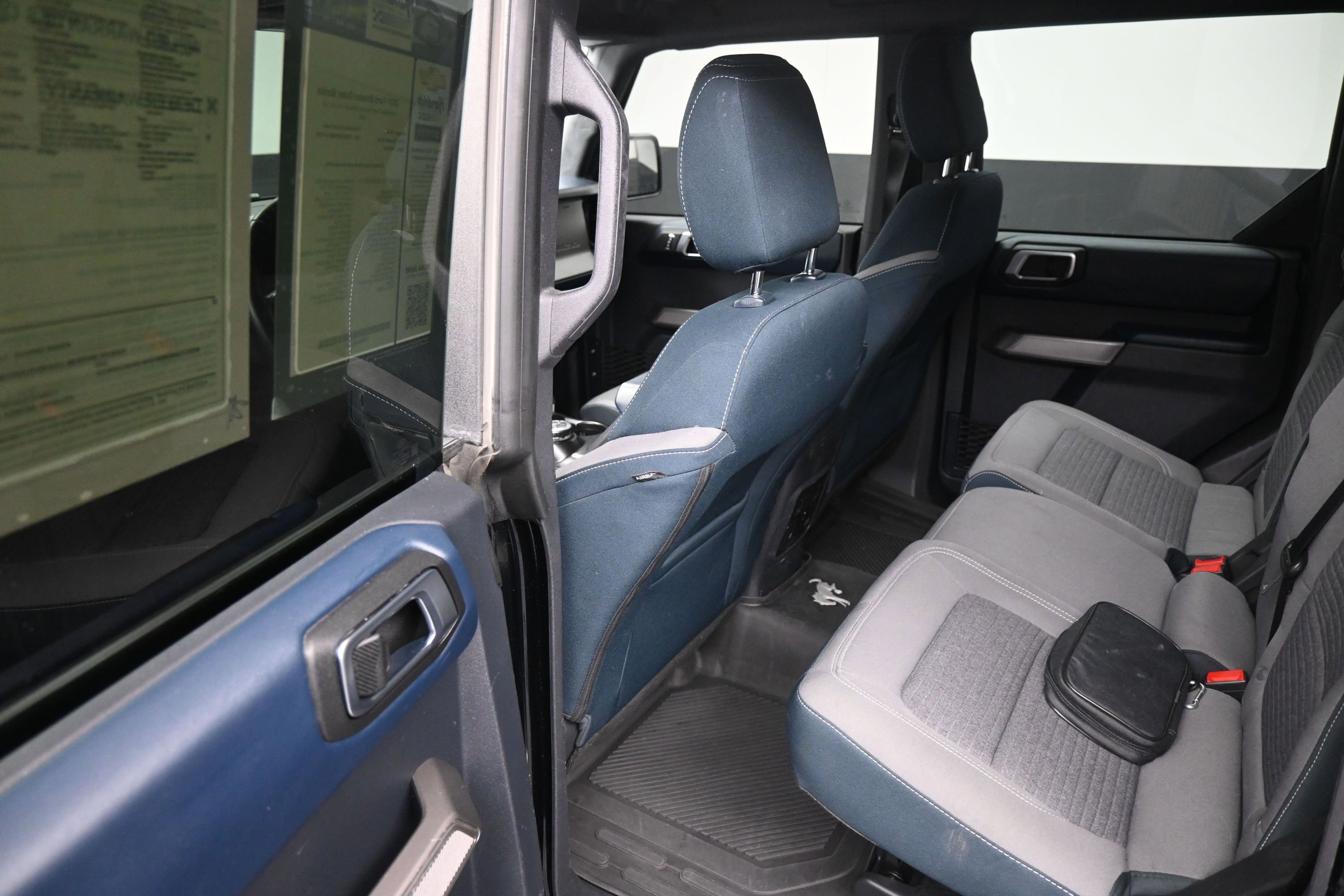 Used 2021 Ford Bronco Outer Banks AWD/4WD image 17