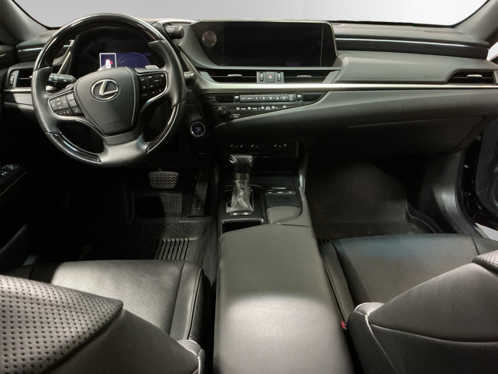 Used 2020 Lexus ES 300h w/ Premium Package FWD image 10