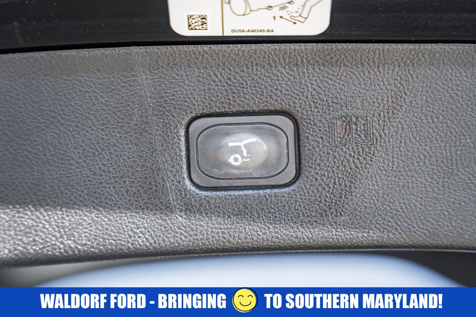 Certified 2020 Ford Edge Titanium w/ Equipment Group 301A image 11