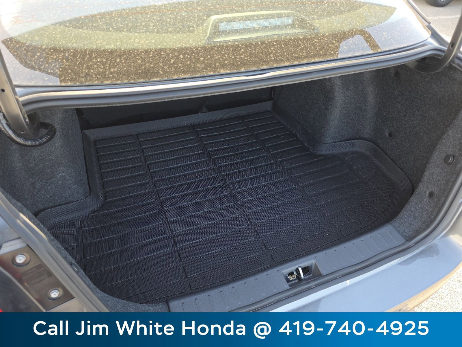 Used 2025 Nissan Versa SR w/ Trunk Package FWD image 19