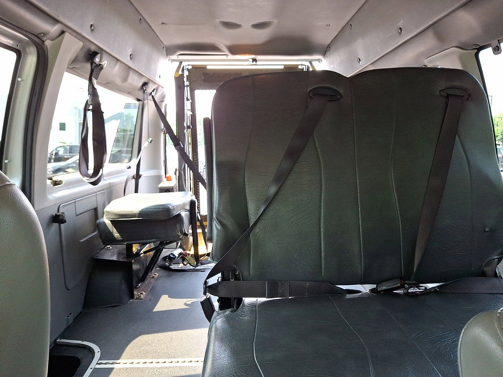 Used 2011 Ford E-350 and Econoline 350 XL w/ PWR Windows & Locks Group RWD image 13