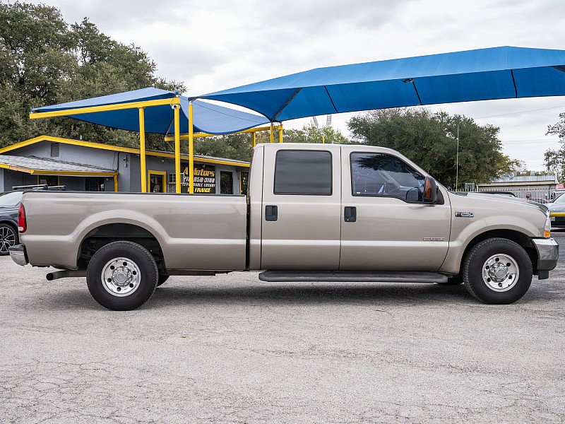 Used 2004 Ford F250 XL image 4