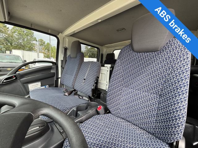 New 2025 Chevrolet Low Cab Forward image 4