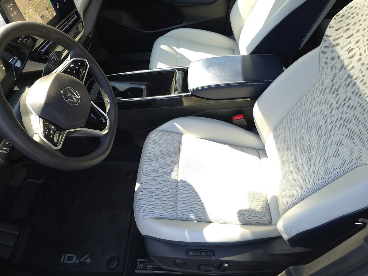 Used 2024 Volkswagen ID.4 S RWD image 10
