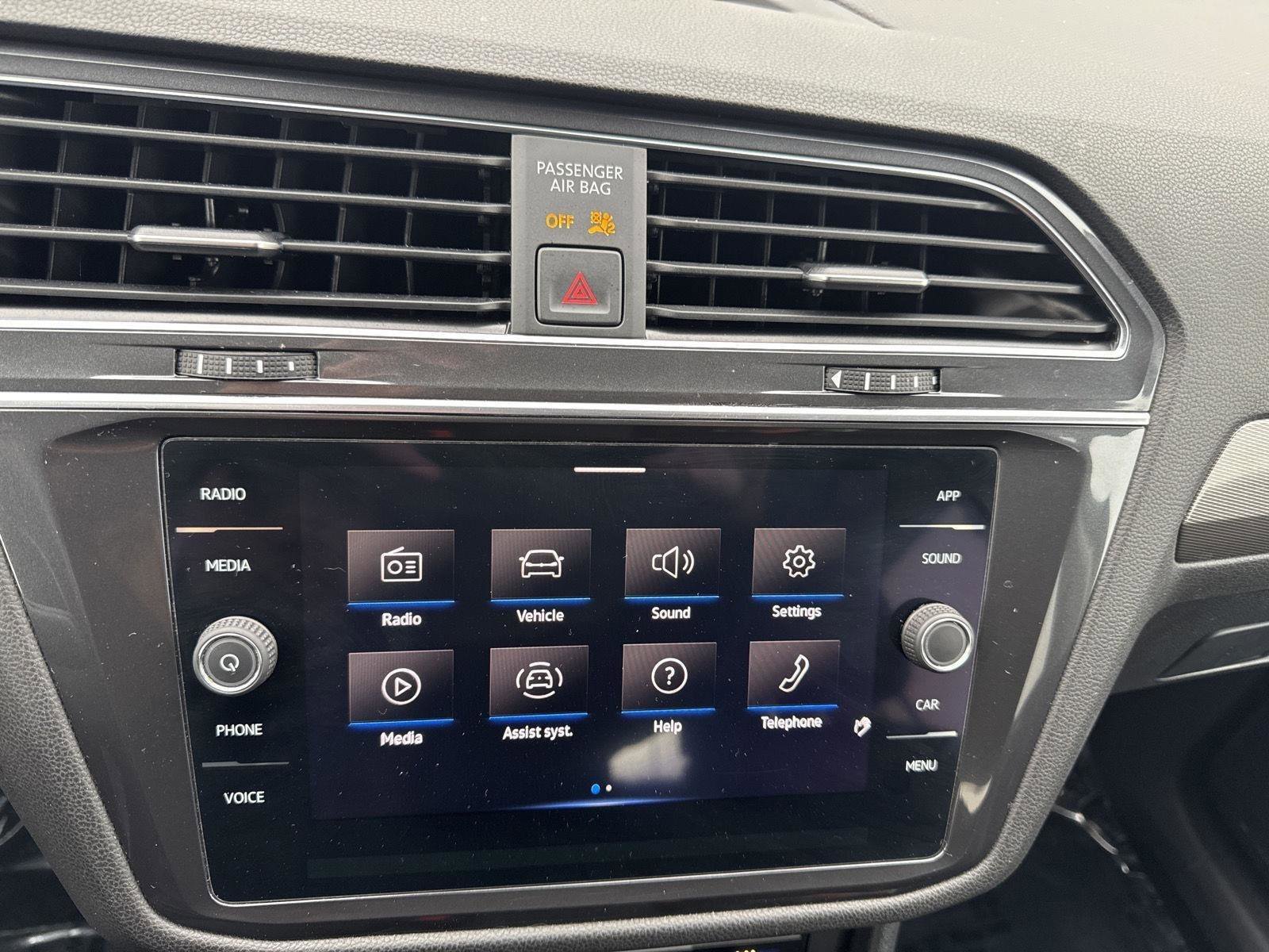 Certified 2022 Volkswagen Tiguan SE AWD/4WD image 22