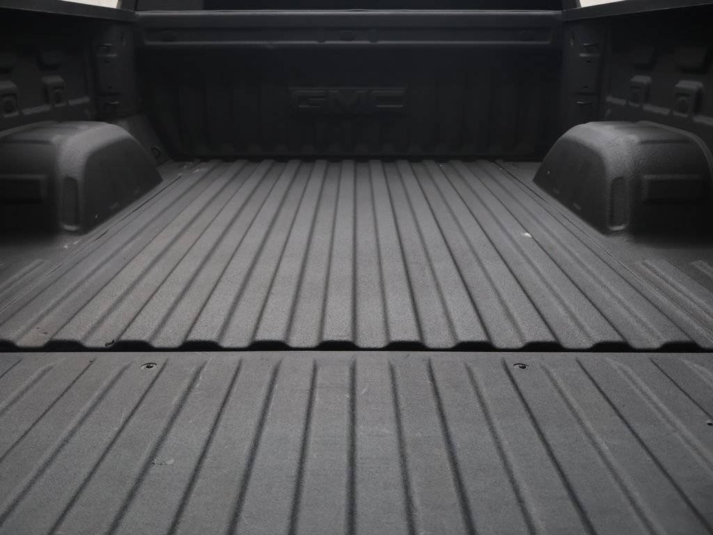 Used 2024 GMC Sierra 1500 Elevation w/ LPO, Elevation Black Package AWD/4WD image 13