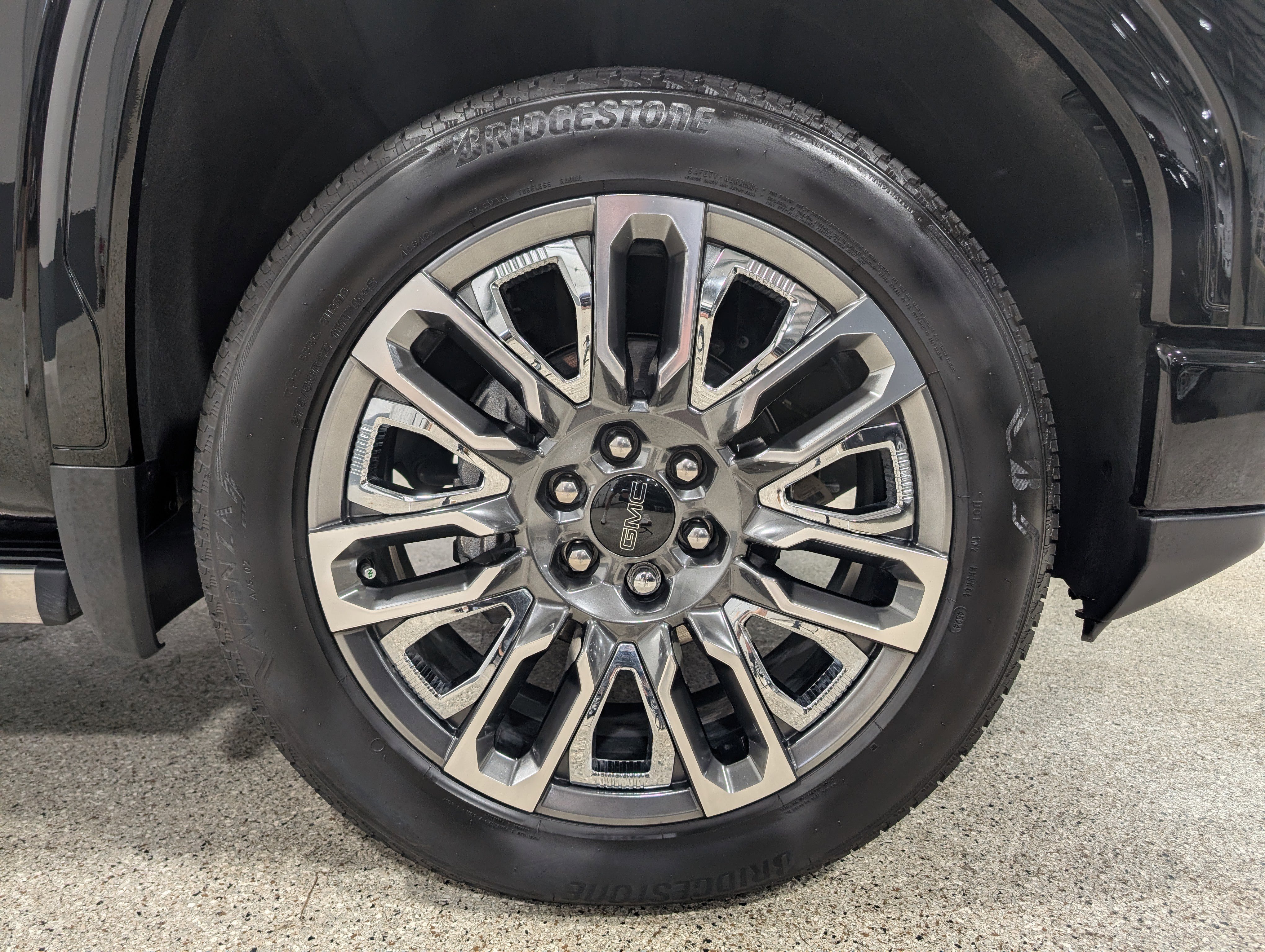 Used 2025 GMC Sierra 1500 Denali Ultimate image 15