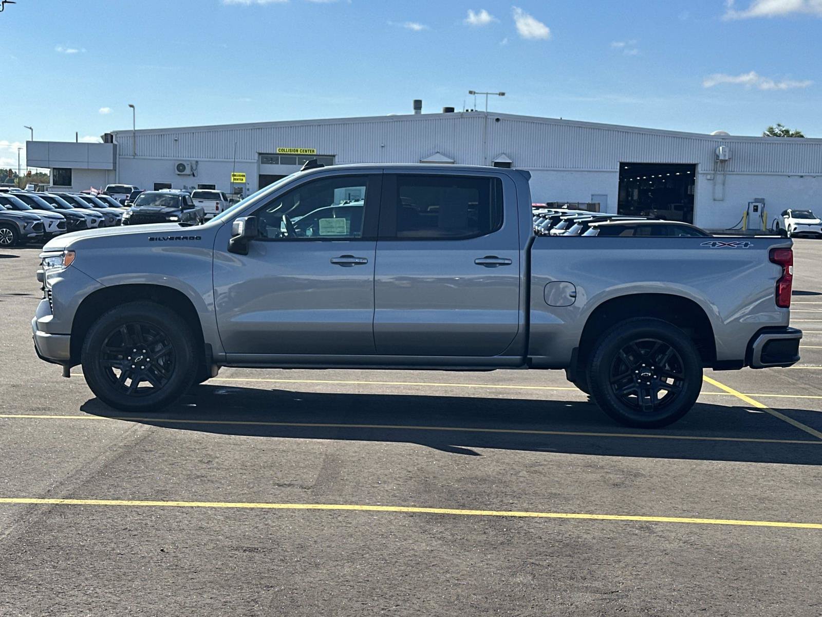 Certified 2024 Chevrolet Silverado 1500 RST w/ Convenience Package II AWD/4WD image 5