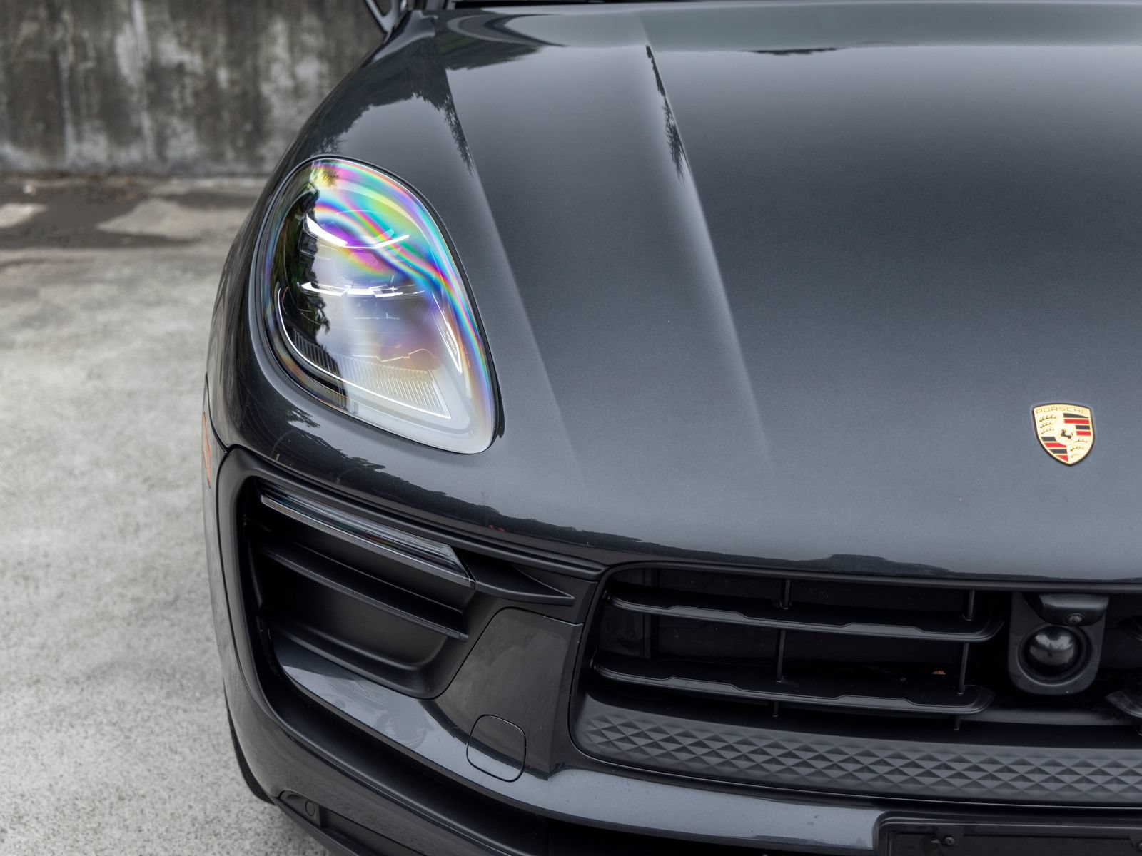 Certified 2022 Porsche Macan AWD/4WD image 14