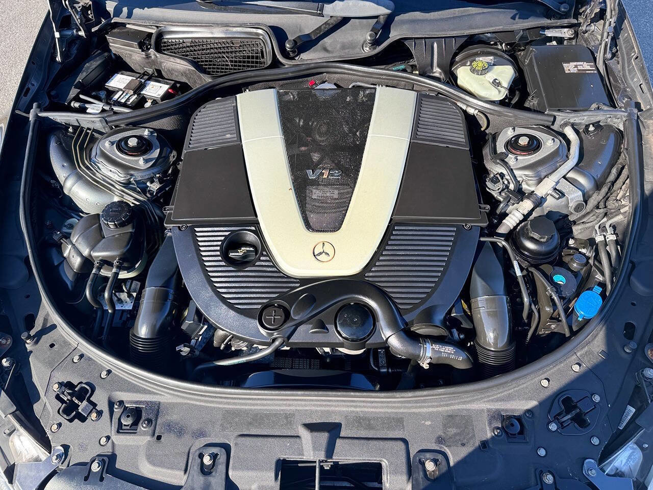 Used 2008 Mercedes-Benz CL 600 image 16