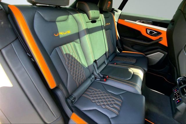Used 2023 Lamborghini Urus S AWD/4WD image 32