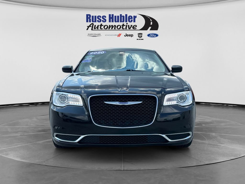 Used 2020 Chrysler 300 Touring L w/ Quick Order Package 22F AWD/4WD image 10