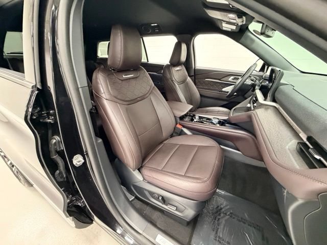 Used 2026 Ford Explorer Platinum w/ LUX Leather Package AWD/4WD image 27