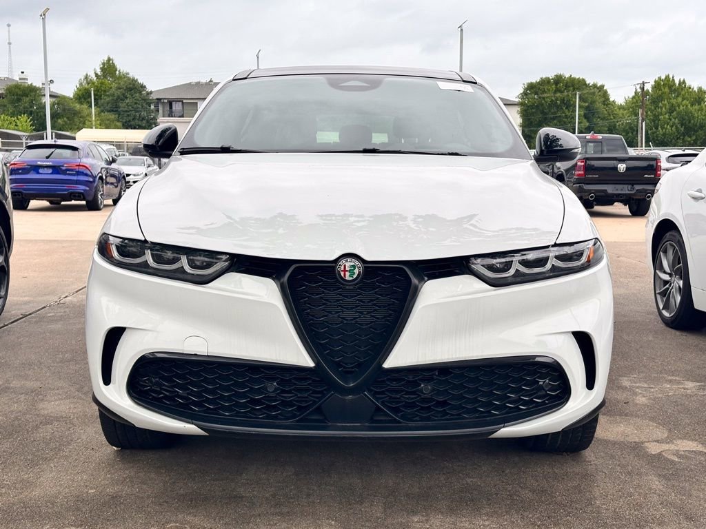 Used 2024 Alfa Romeo Tonale Veloce image 2