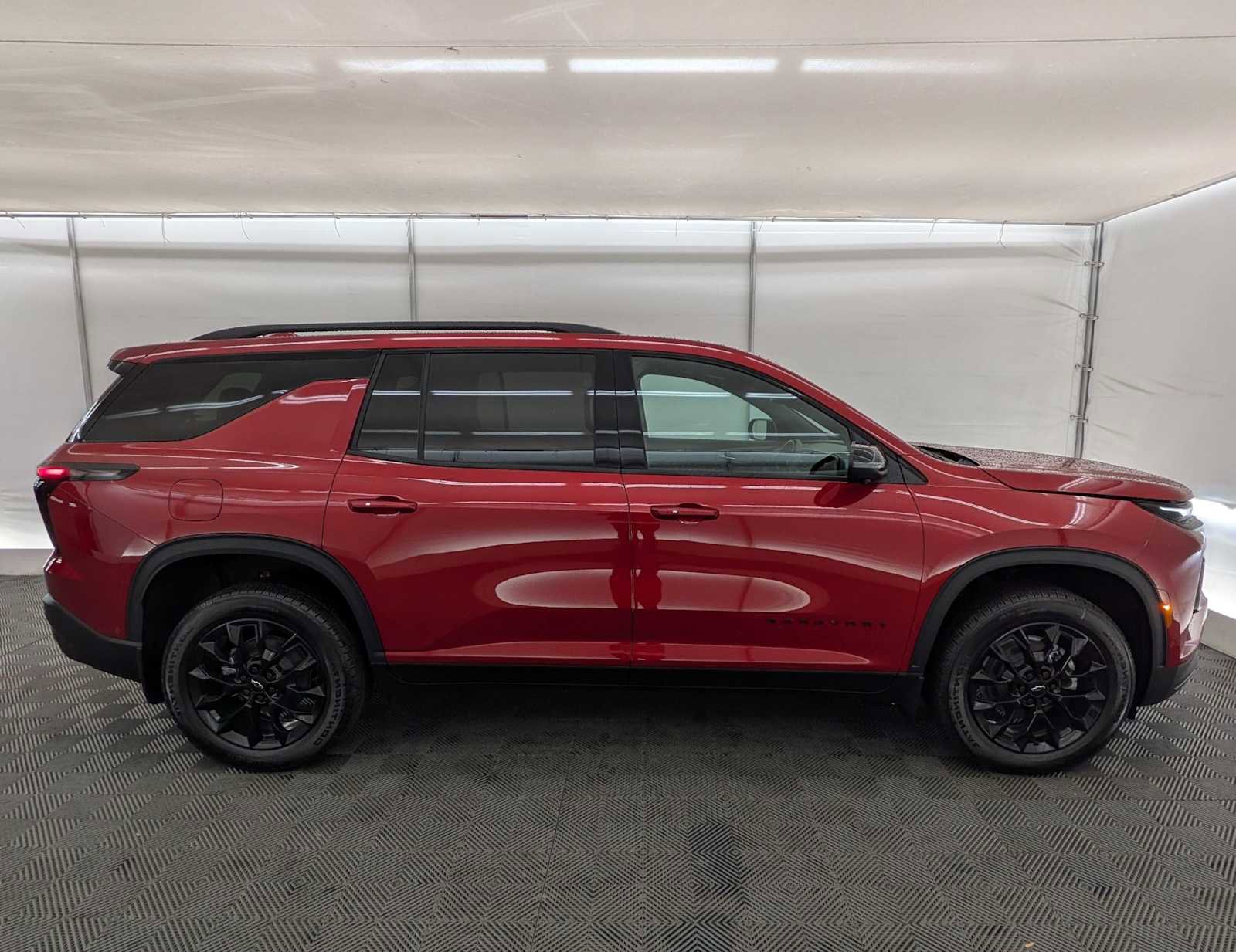 New 2026 Chevrolet Traverse LT w/ Enhanced Driving Package image 7