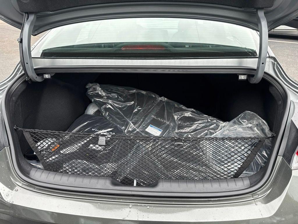 New 2026 Hyundai Elantra SEL Sport FWD image 8