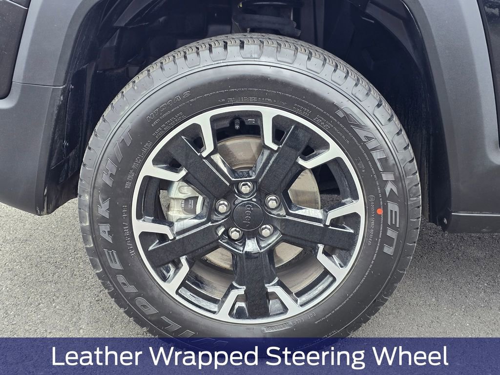 Used 2023 Jeep Renegade Trailhawk w/ Sun/Sound Group AWD/4WD image 9