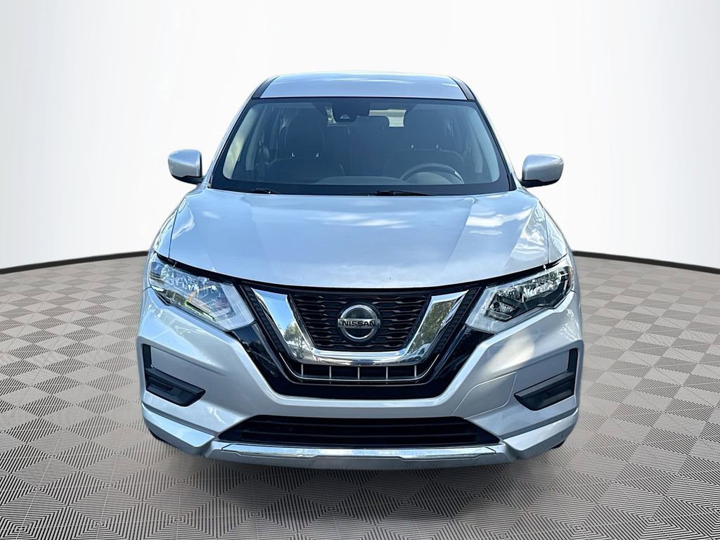 Used 2020 Nissan Rogue S image 2