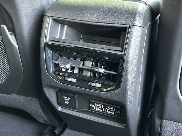 Certified 2023 Jeep Grand Cherokee Altitude image 37