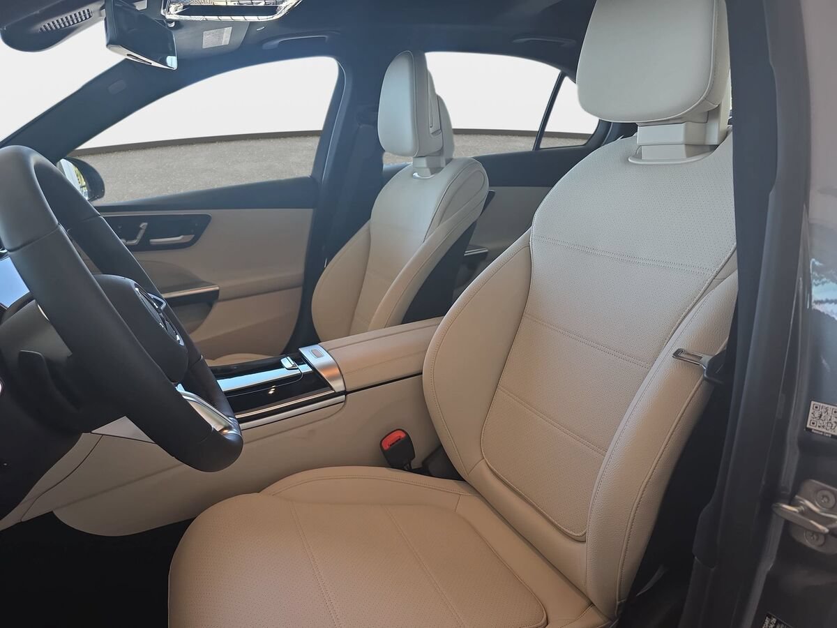 New 2026 Mercedes-Benz C 300 4MATIC Sedan image 15