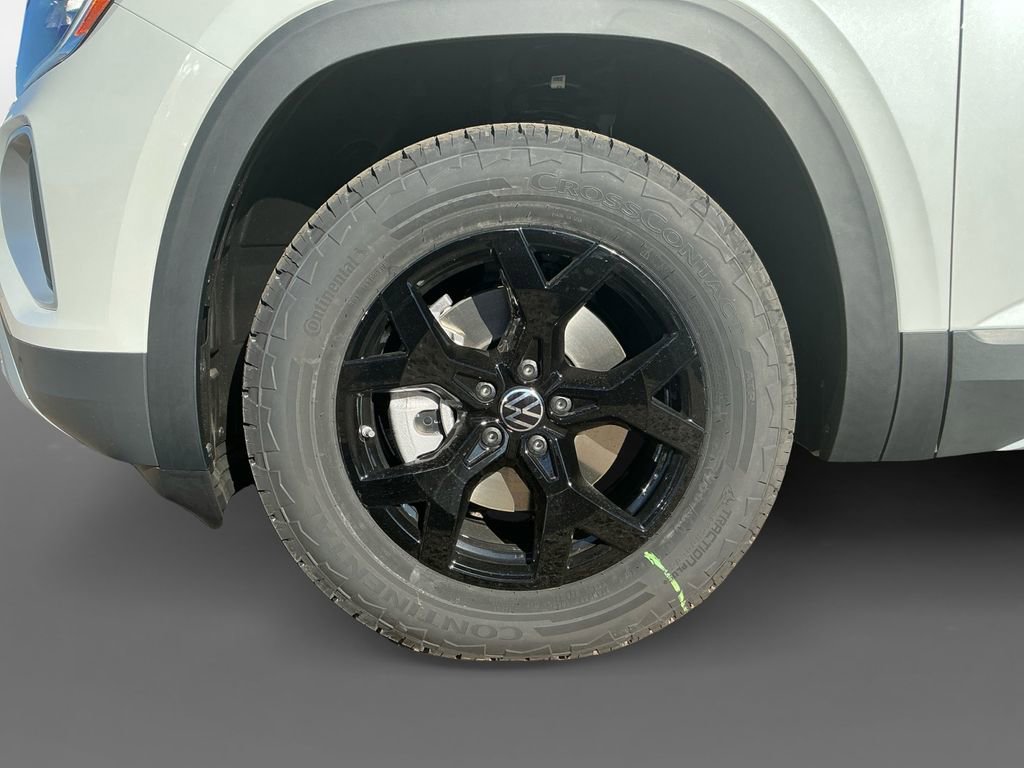 New 2026 Volkswagen Atlas Peak Edition image 14