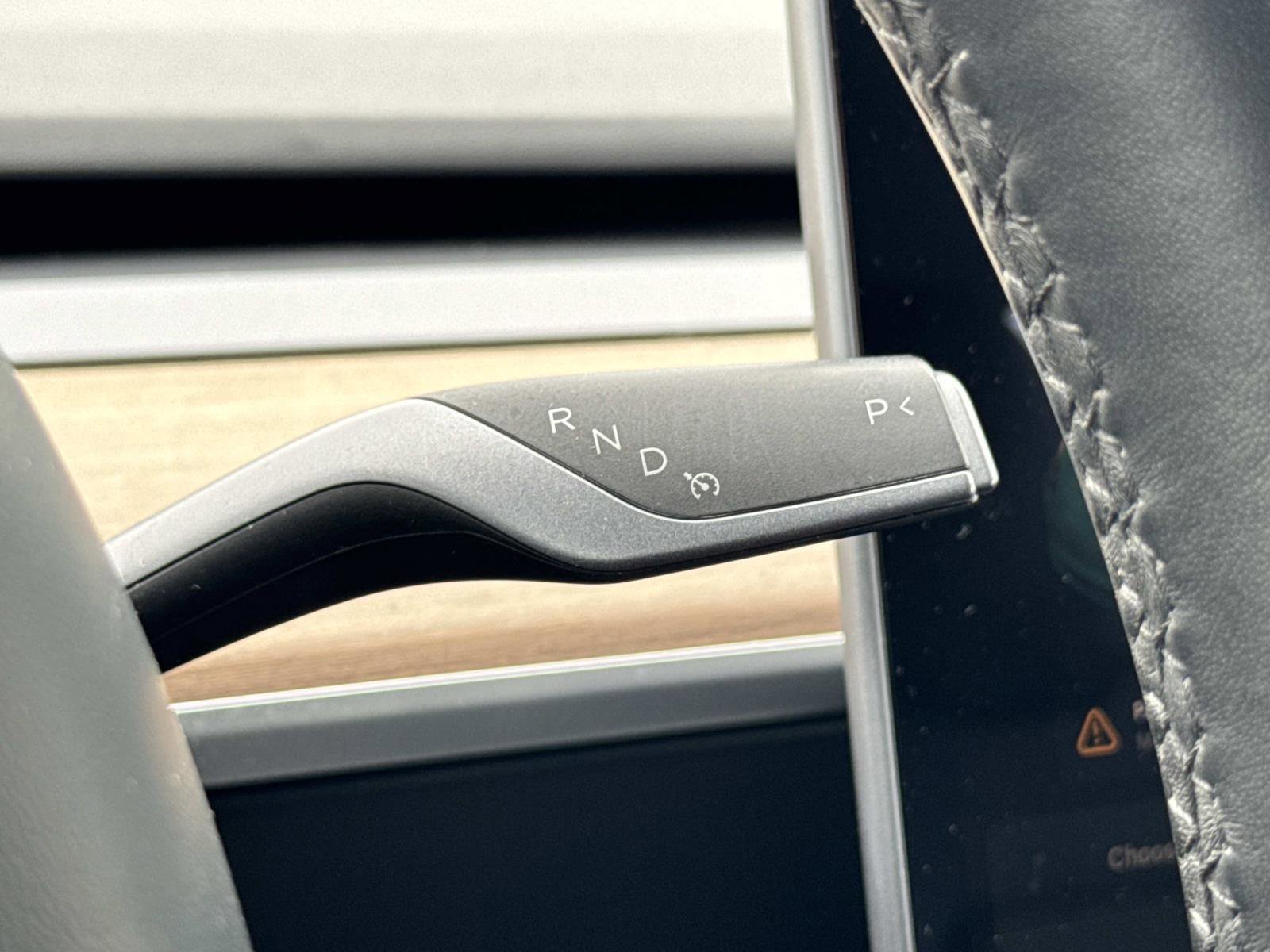 Used 2019 Tesla Model 3 Standard Range Plus image 9