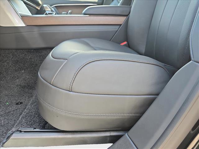 New 2025 Land Rover Range Rover Long Wheelbase SE image 30