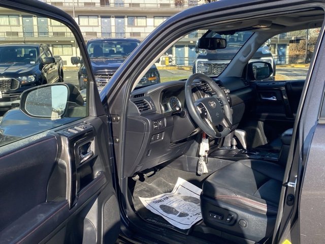 Used 2018 Toyota 4Runner TRD Off-Road Premium image 14