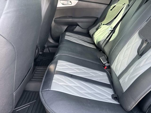 Used 2023 Kia Forte LXS image 11