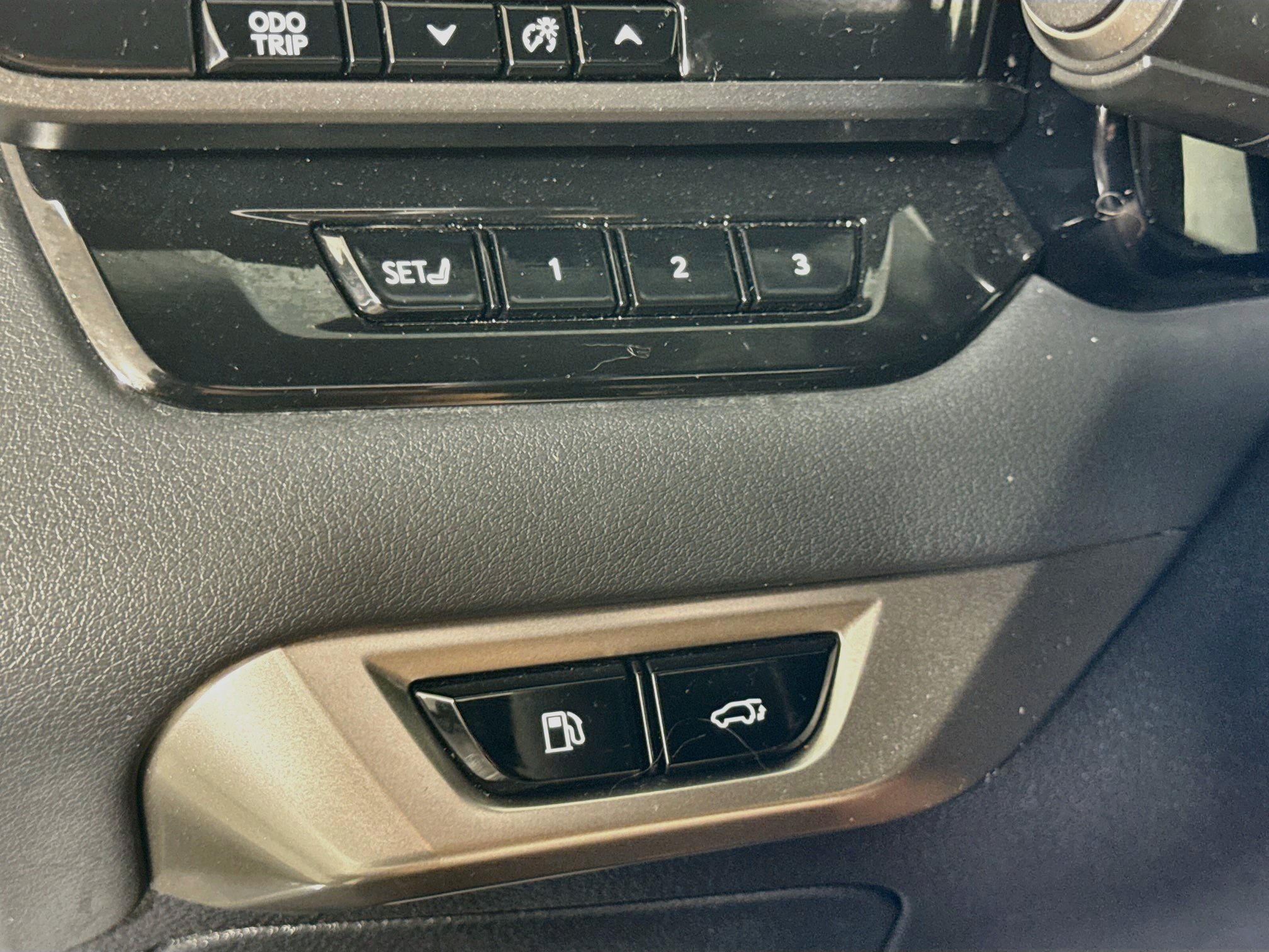 Used 2024 Lexus RX 350h w/ Convenience Package AWD/4WD image 10