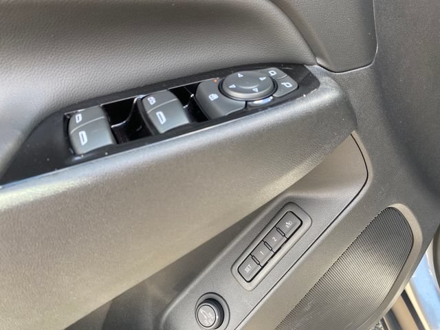 Used 2023 Chevrolet Equinox Premier w/ LPO, Floor Liner Package AWD/4WD image 17