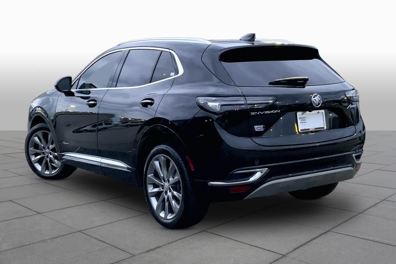 Used 2022 Buick Envision Avenir w/ Technology Package II FWD image 22