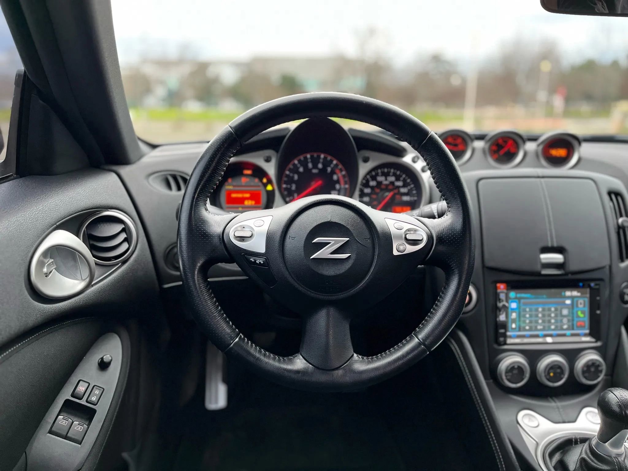 Used 2013 Nissan 370Z Touring w/ Sport Pkg image 13