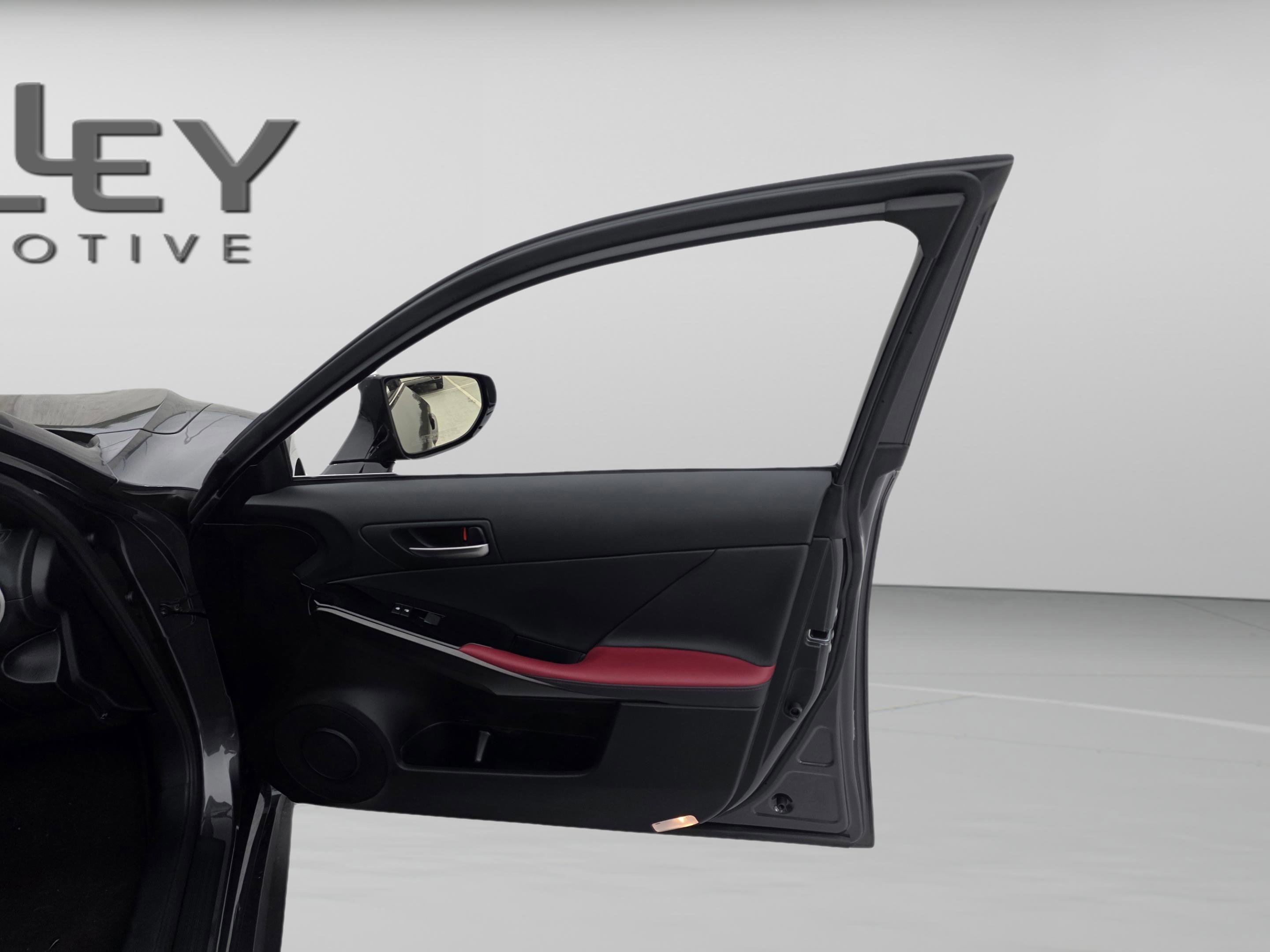 Certified 2021 Lexus IS 300 w/ Comfort Package image 25