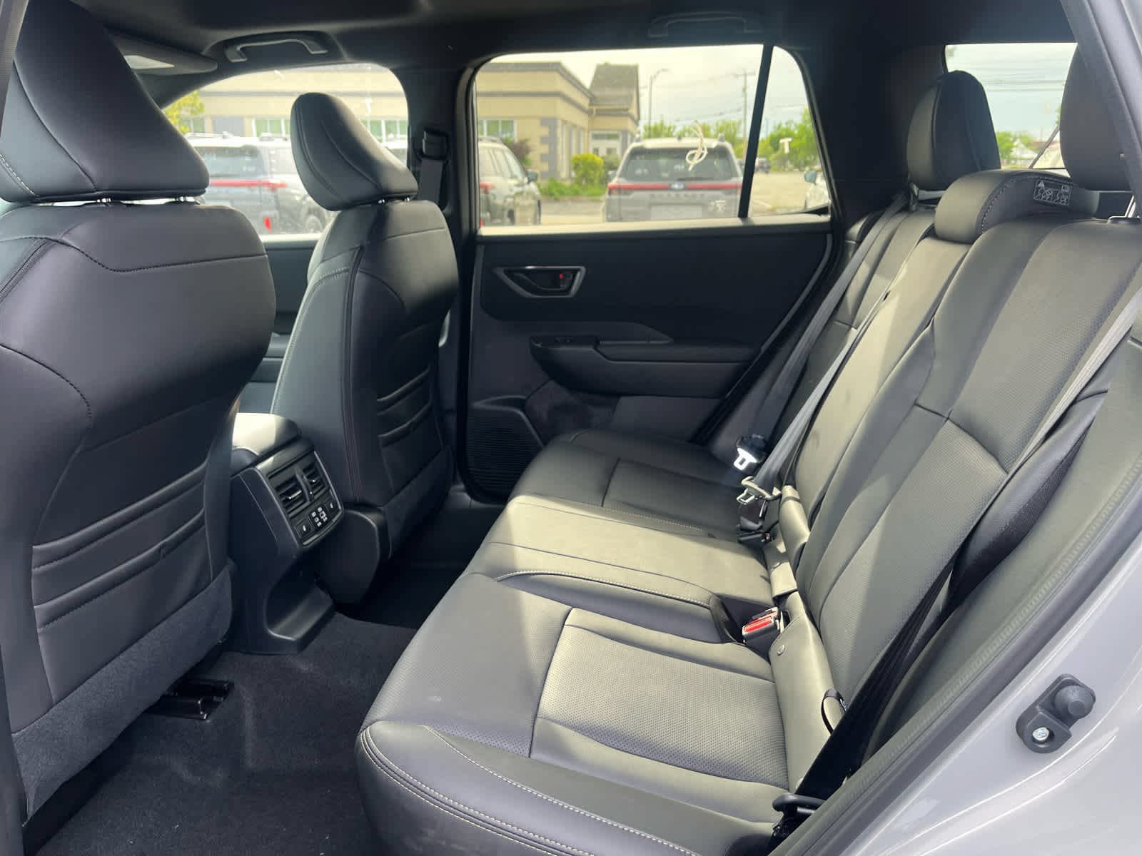 New 2026 Subaru Outback Limited AWD/4WD image 11