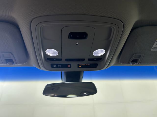 Used 2015 Cadillac XTS image 24