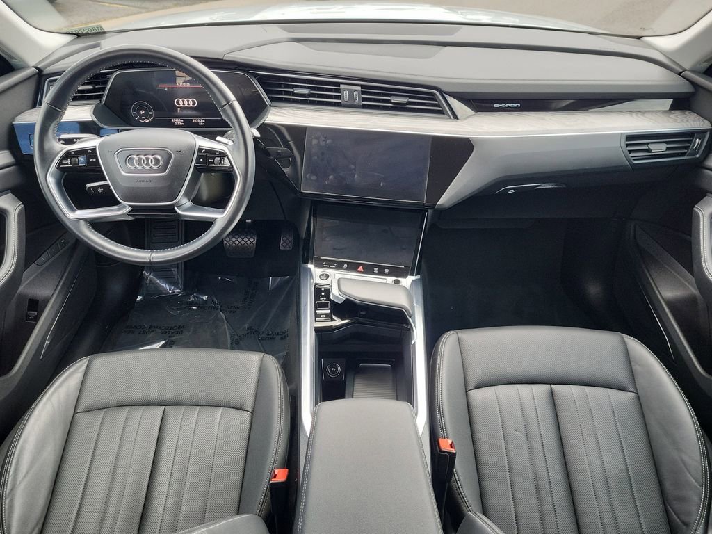 Used 2021 Audi e-tron Premium Plus w/ Premium Plus Package AWD/4WD image 13
