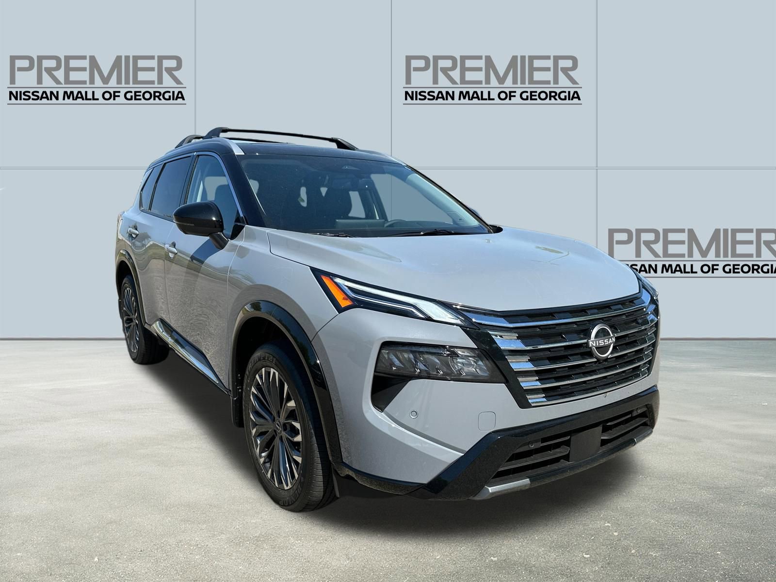 New 2026 Nissan Rogue Platinum image 3