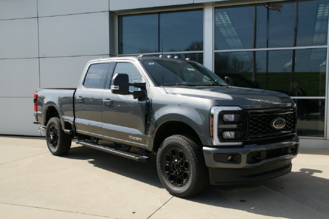 New 2026 Ford F350 XLT w/ XLT Premium Package AWD/4WD image 2