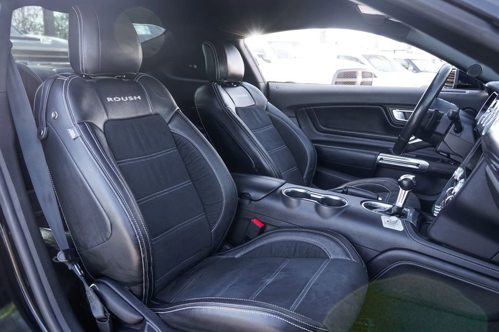 Used 2019 Ford Mustang GT Premium w/ GT Performance Package RWD image 37