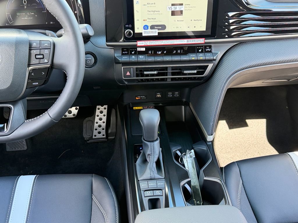 New 2026 Toyota Camry SE image 10