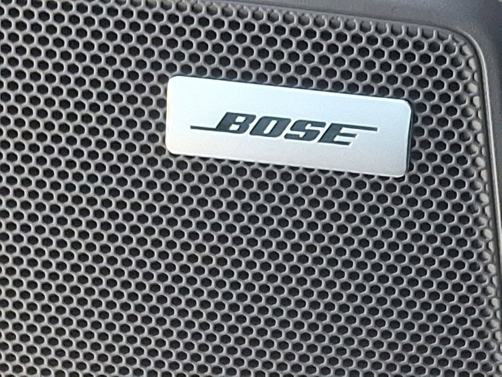 Certified 2025 Porsche Macan image 28