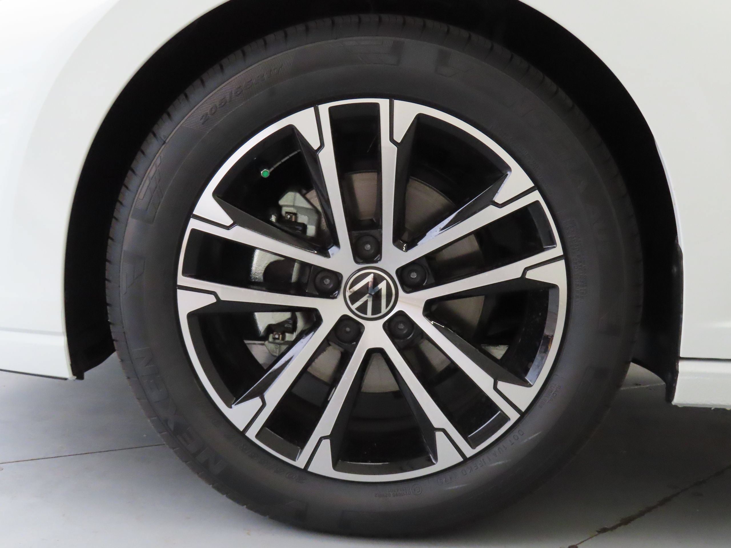 New 2026 Volkswagen Jetta Sport FWD image 25