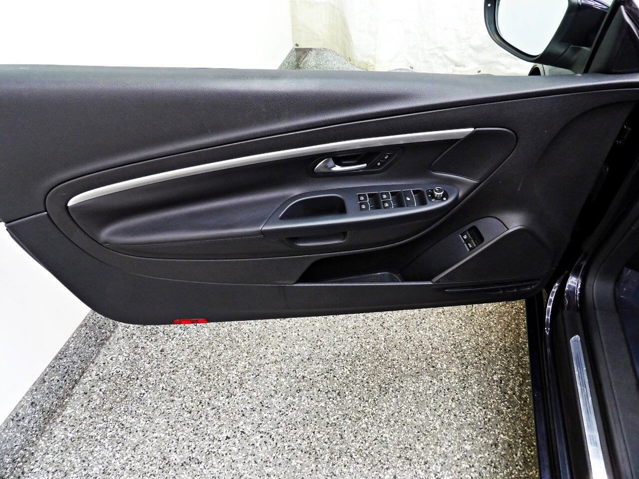 Used 2013 Volkswagen Eos image 7