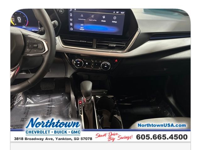 Used 2024 Chevrolet Trax LT w/ Driver Confidence Package image 17