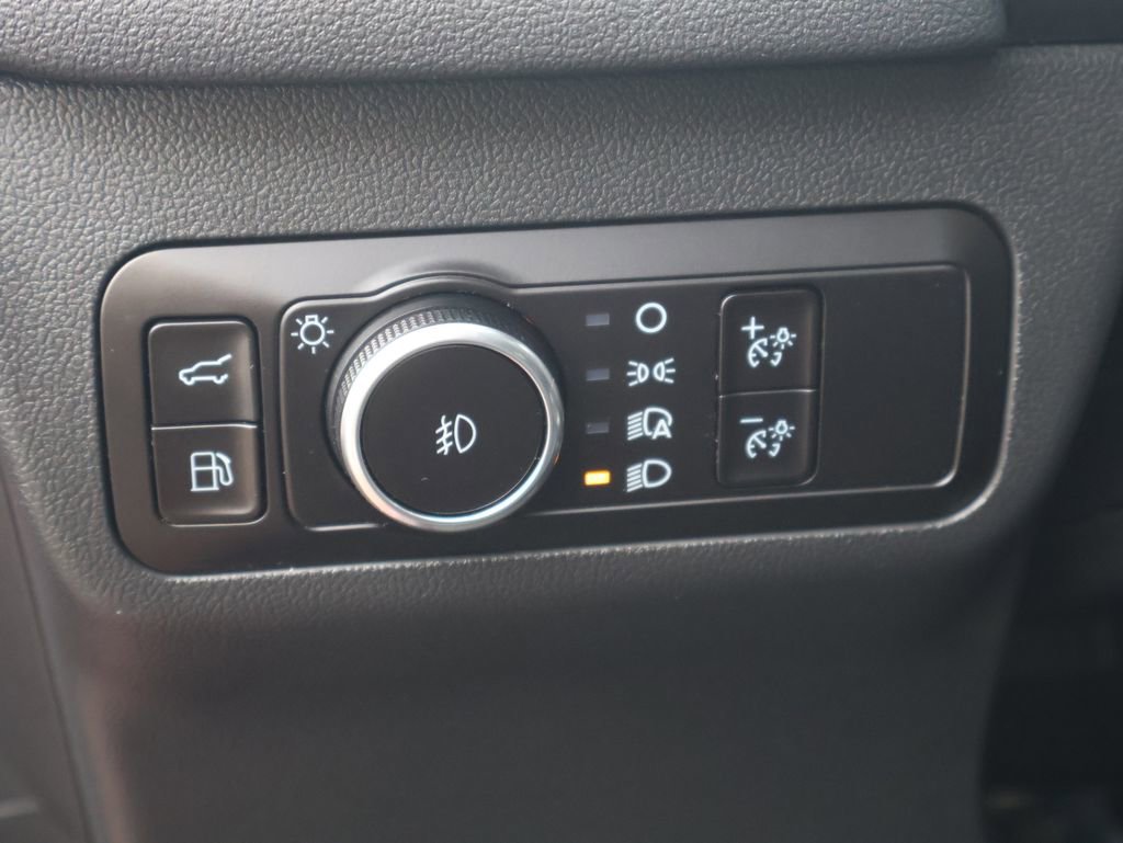Used 2023 Ford Escape Platinum w/ Premium Technology Package image 18
