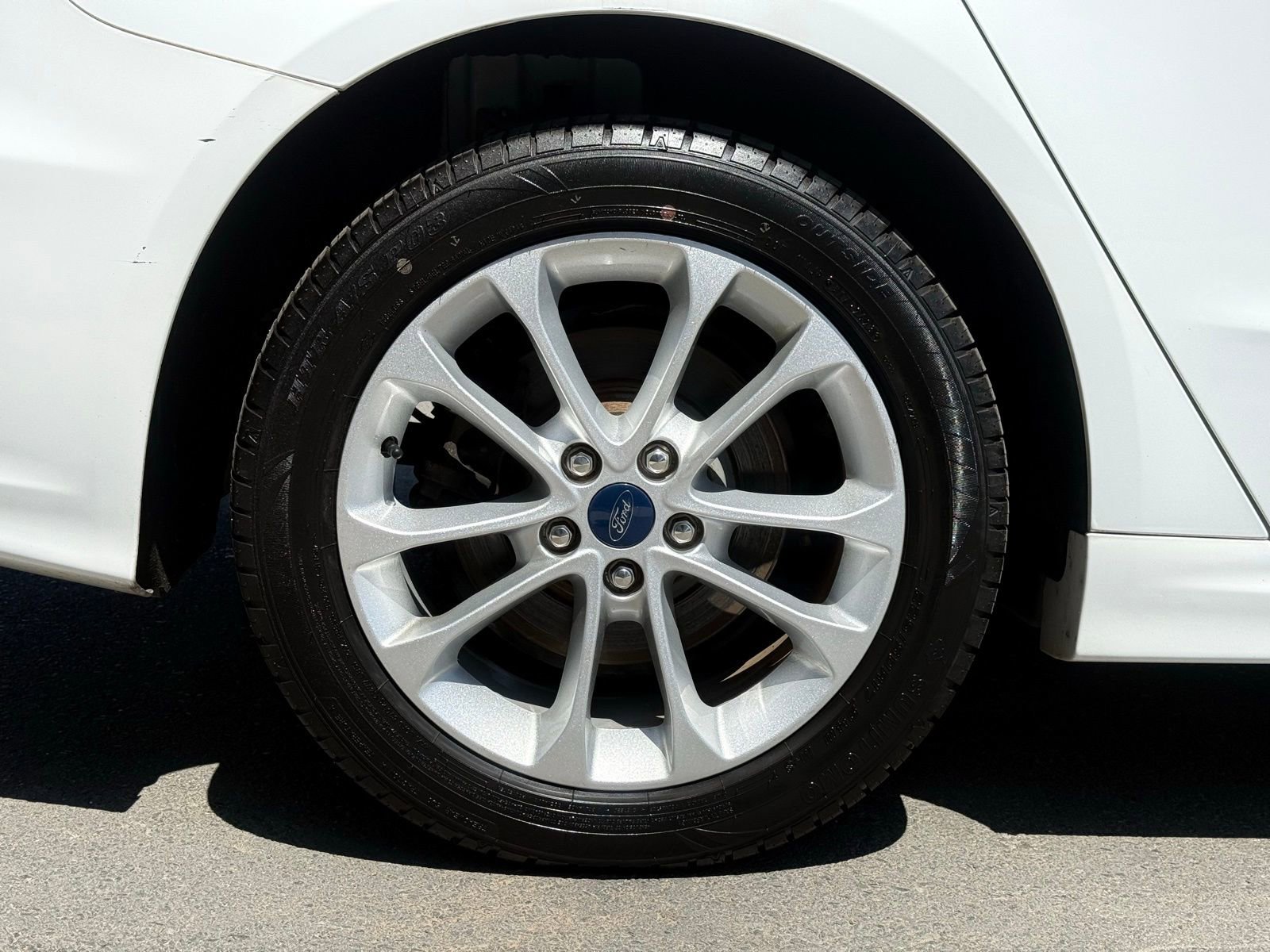 Used 2019 Ford Fusion SE FWD image 11