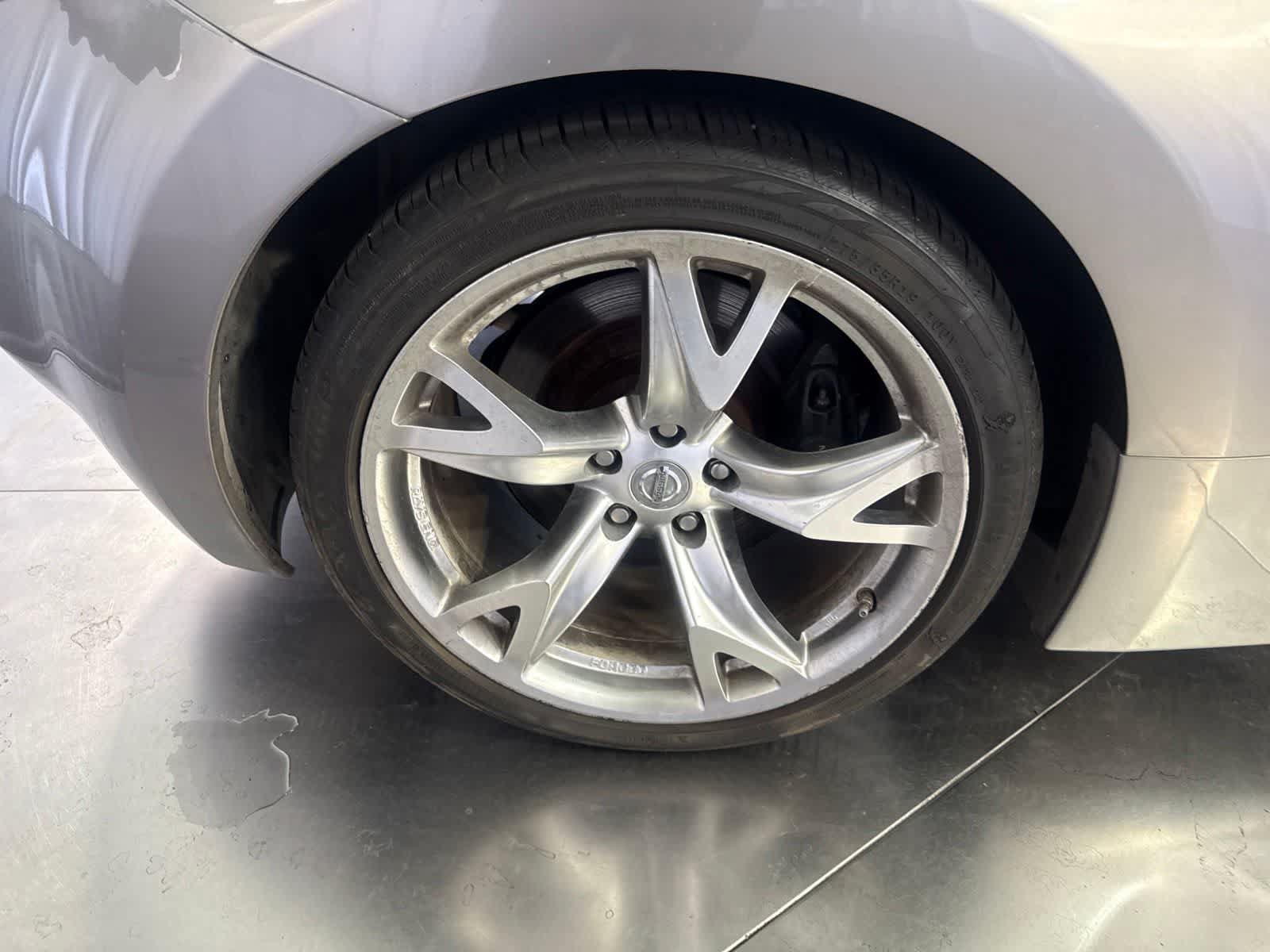 Used 2009 Nissan 370Z Coupe w/ Sport Pkg RWD image 15