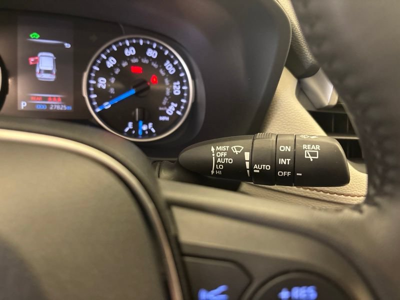 Used 2022 Toyota RAV4 XLE Premium AWD/4WD image 37